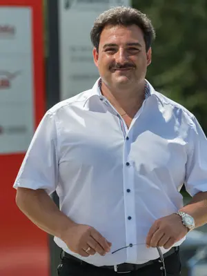 Dimitrios Vasileiou, Geschäftsgründer · Geschäftsführer · Kfz-Sachverständiger · Unfallmanager